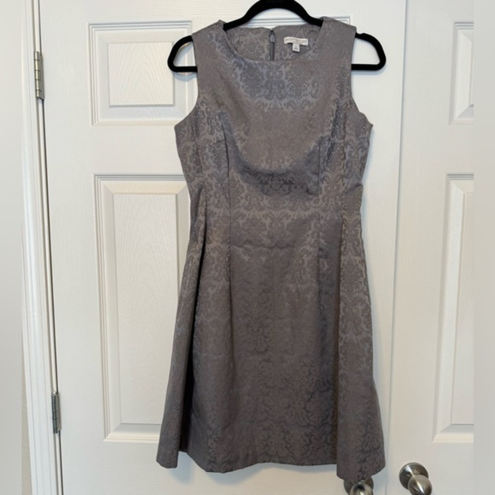 Eva Mendes Gray fitted dress